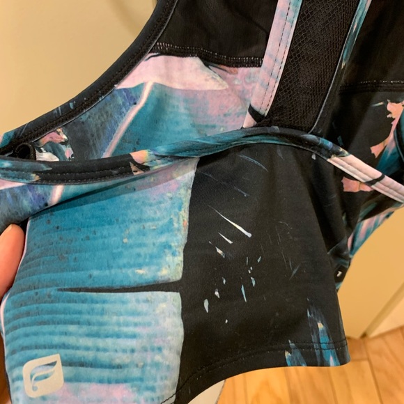 Fabletics workout top - Picture 3 of 3
